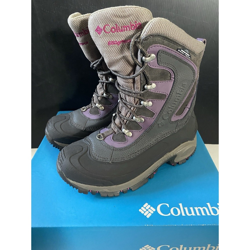 Women's Columbia Whitefield Omni-Tech Boots. Size 6